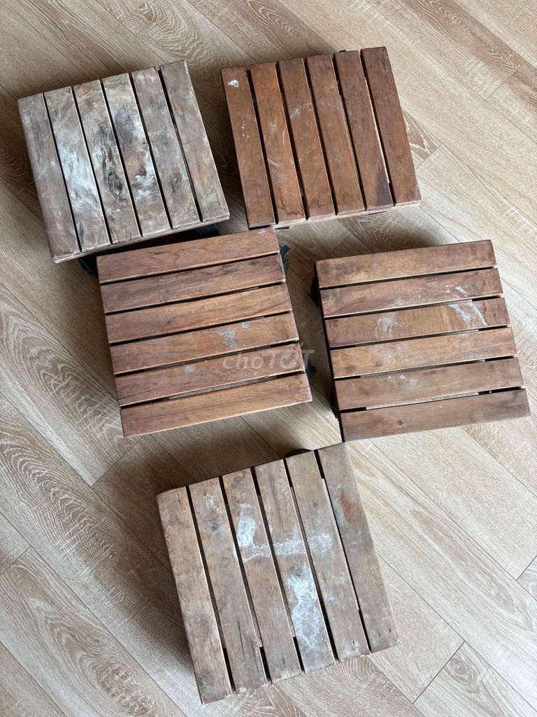 COMBO 5 KỆ GỖ CÓ BÁNH XE HÌNH VUÔNG. Mua bán Tủ, kệ gia đình tại Thành phố Thủ Đức Tp Hồ Chí Minh được đăng bởi Diễm hình 1