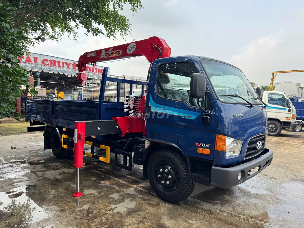 Xe Hyundai Cẩu 3 Tấn 4 Khúc Tải 6 Tấn, Thùng 4,3m. Mua bán Xe tải, xe ben tại Thành phố Thuận An Bình Dương được đăng bởi Ngọc Minh hình 2