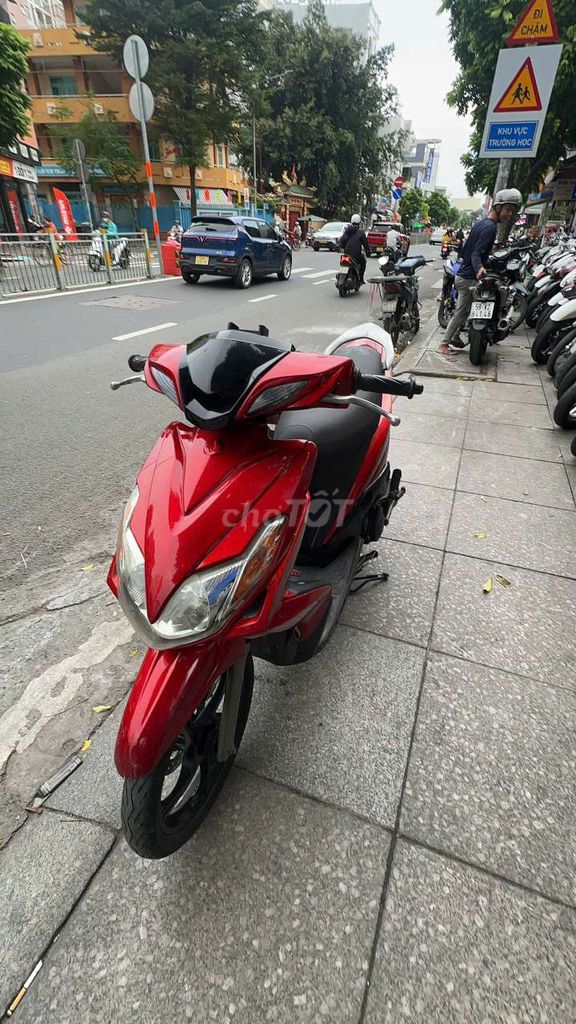 Yamaha Luvias 2013 красный