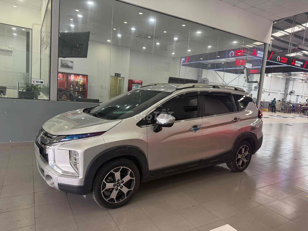 Mitsubishi Xpander Cross 2020 AT - 71000 km. Mua bán Ô tô tại Quận 7 Tp Hồ Chí Minh được đăng bởi Quốc Anh hình 2