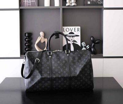 Túi Trống Du Lịch Hoa Đen. Mua bán Túi xách tại Quận Bình Tân Tp Hồ Chí Minh được đăng bởi Trúc Phương