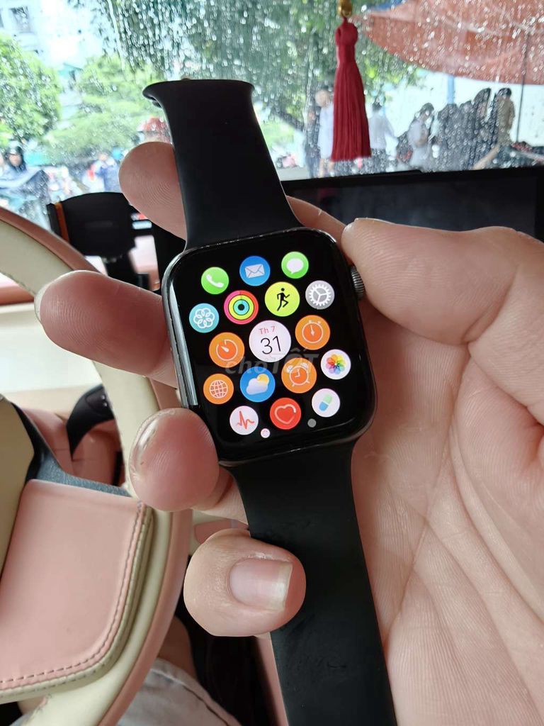 Apple Watch Series 4 Đen Đã sử dụng. Mua bán Thiết bị đeo thông minh tại Huyện Bình Chánh Tp Hồ Chí Minh được đăng bởi Đạo Ken hình 1