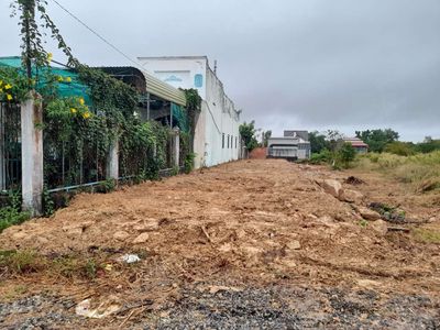 Lô đất đẹp thuận tiện ở và kinh doanh, làm xưởng