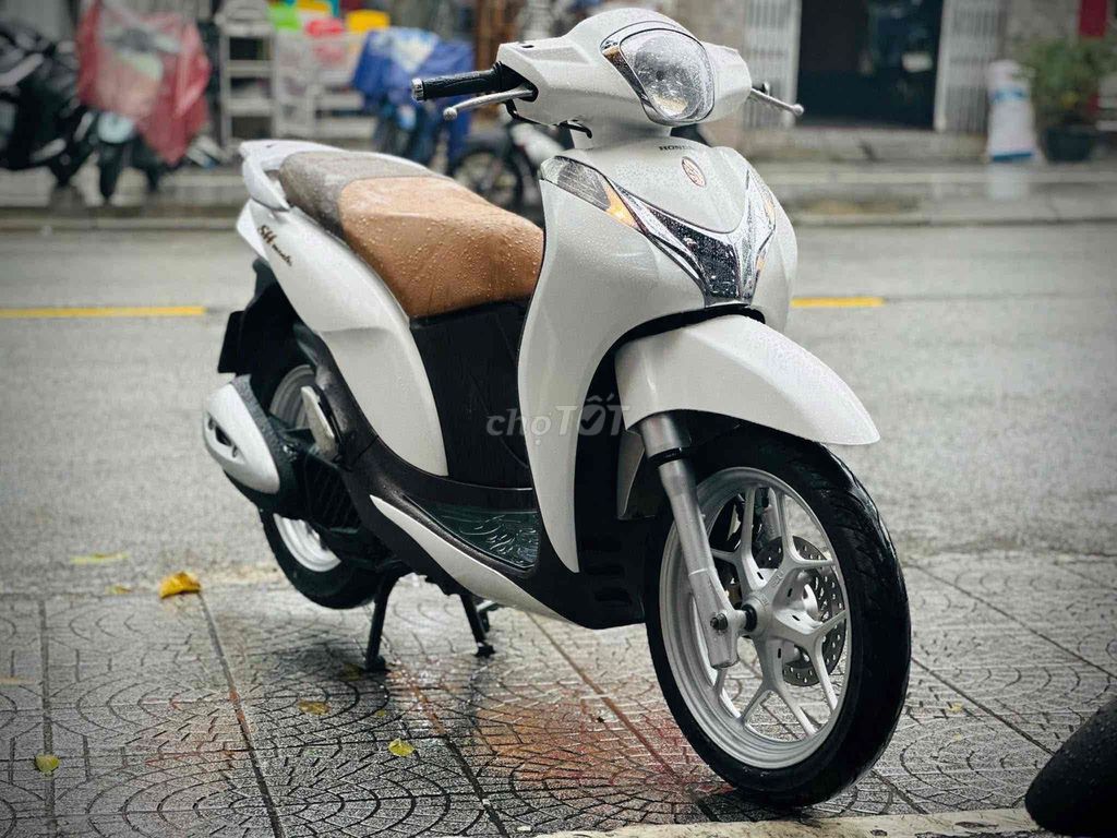 Honda SH Mode 2019 màu Trắng. Mua bán Xe máy tại Thành phố Huế Thừa Thiên Huế được đăng bởi DVCĐ Toàn Thắng hình 3