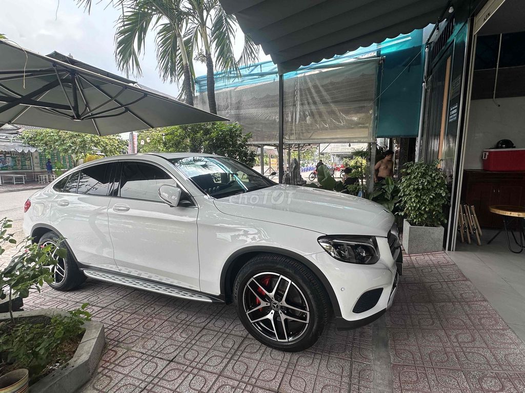 Bán GLC 300 Coupe Thể thao. Mua bán Ô tô tại Quận Gò Vấp Tp Hồ Chí Minh được đăng bởi Lanh Tran hình 10