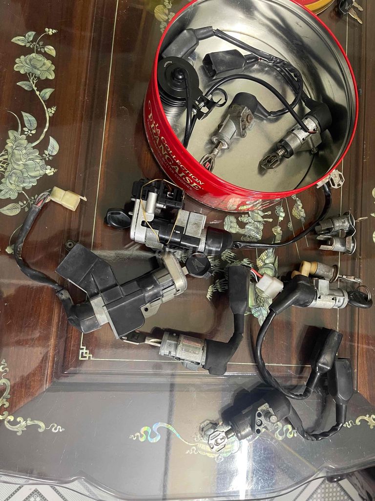 ổ khoá xe wave. Dream. ab. future Neo. Mua bán Phụ tùng xe tại Thành phố Thủ Đức Tp Hồ Chí Minh được đăng bởi lam duy hình 6