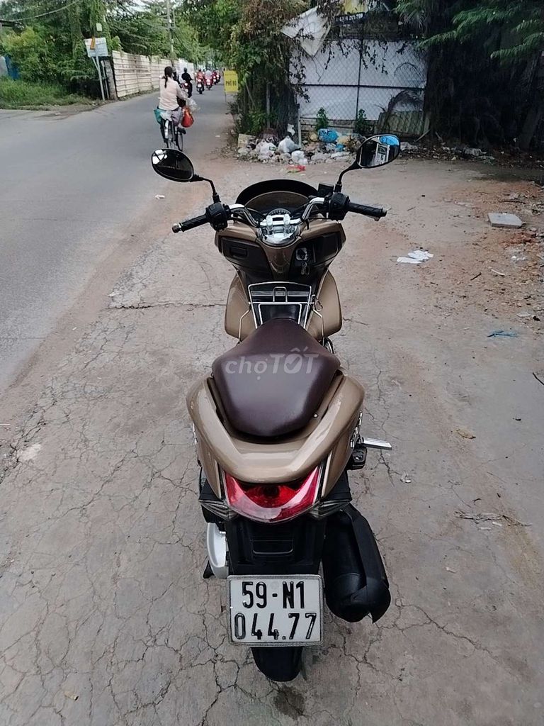 Honda PCX 2011 Vàng đồng