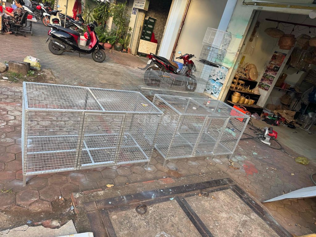 Lồng vận chuyển chó mèo Kim loại Bạc. Mua bán Phụ kiện, Thức ăn, Dịch vụ tại Thành phố Cà Mau Cà Mau được đăng bởi Quân Mã hình 2