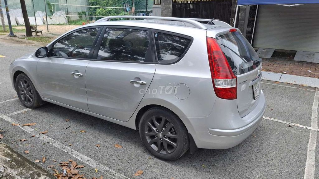 Hyundai i30 số tự động nhập hàn. Mua bán Ô tô tại Thành phố Thủ Dầu Một Bình Dương được đăng bởi Tuệ An hình 6