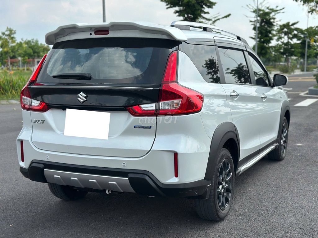 Suzuki XL7 Hybrid 2024 по выгодной цене около 485 миллионов