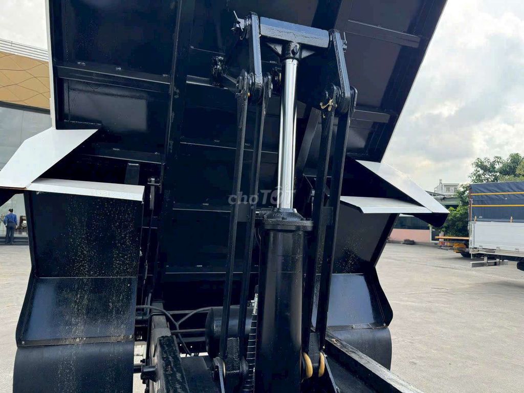 Hyundai N250 ben. Mua bán Xe tải, xe ben tại Huyện Long Hồ Vĩnh Long được đăng bởi VÕ HOÀNG THÔNG hình 4