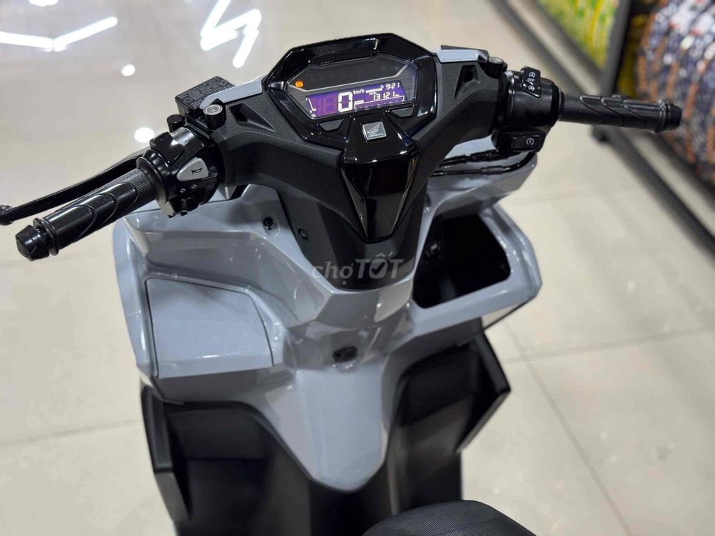 Vario160 2023 ABS Lướt ( Hỗ trợ Trả GÓP ). Mua bán Xe máy tại Thị xã Phú Mỹ Bà Rịa - Vũng Tàu được đăng bởi Cửa Hàng Xe Máy Phú Mỹ hình 4