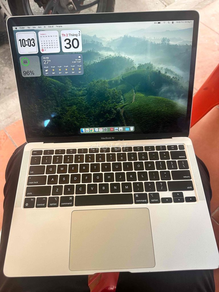 Apple MacBook Air M1 8GB/256GB Bạc. Mua bán Laptop tại Quận Long Biên Hà Nội được đăng bởi Duy Hà Minh hình 1