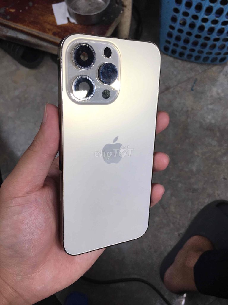 Vỏ Apple iPhone 14 Pro Max Vàng. Mua bán Phụ kiện (Màn hình, Chuột...) tại Quận Hoàn Kiếm Hà Nội được đăng bởi Nguyễn Đức Mạnh hình 1
