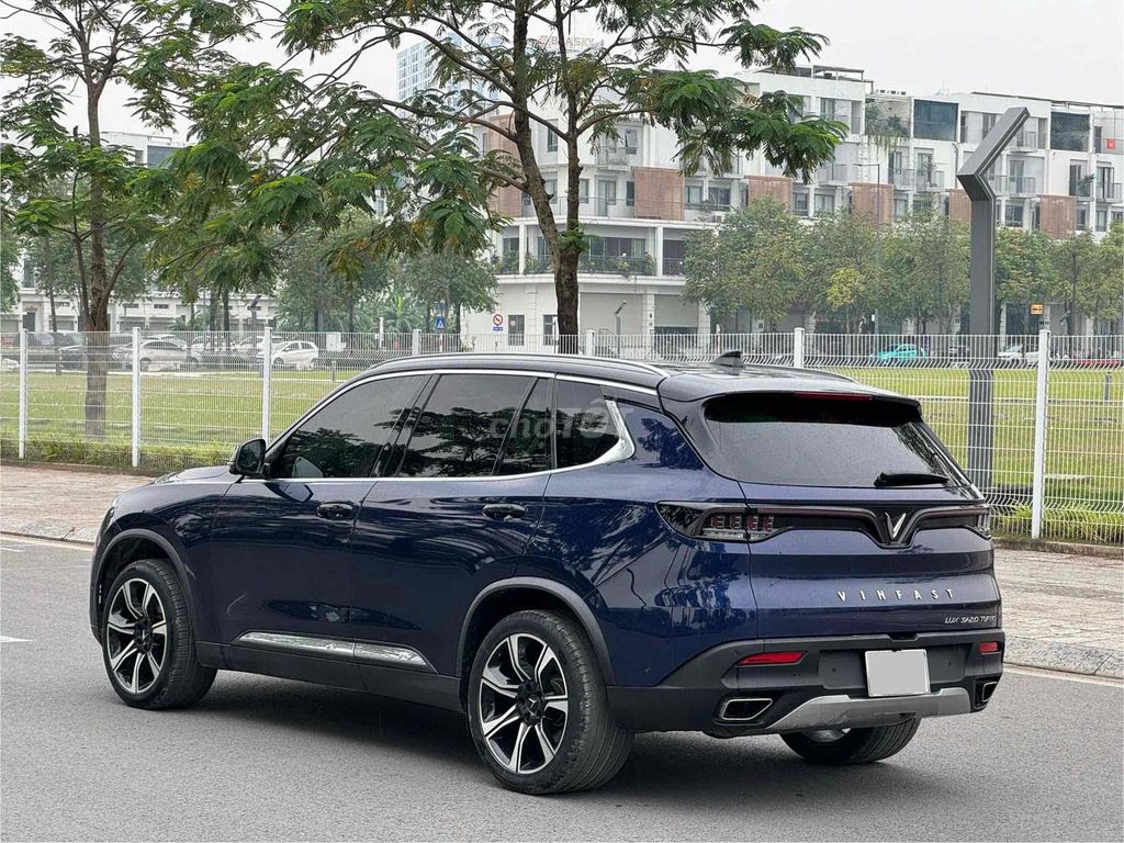 VinFast Lux SA2.0 2019 Premium 2.0 AT - 48000 km. Mua bán Ô tô tại Quận Thanh Xuân Hà Nội được đăng bởi Trần Quang Huy hình 2