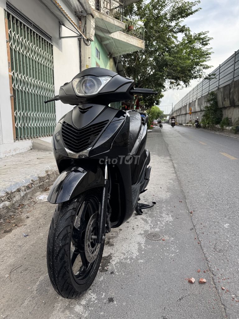 Bán xe SH 2016 mới spa độ đèn tại Hà Nội. Mua bán Xe máy tại Huyện Thanh Trì Hà Nội được đăng bởi Ninh Tran hình 6