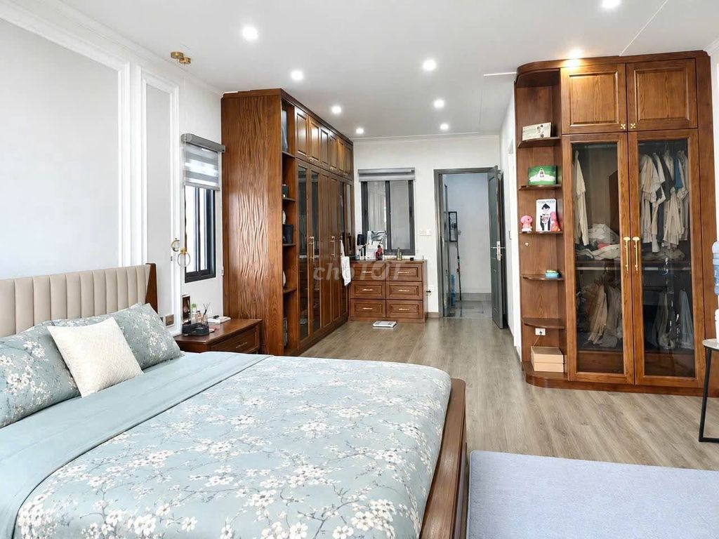 Bán nhà 8 tầng thang máy Nguyễn Ngọc Nại, Thanh Xuân, ô tô tránh