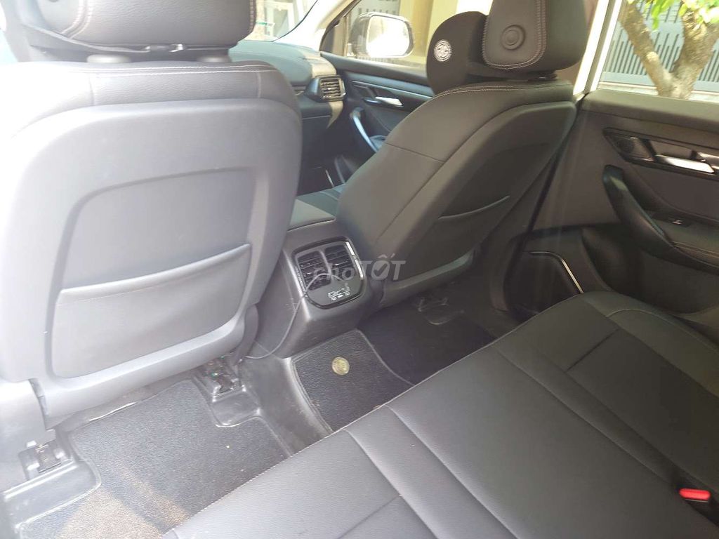 VinFast VF 8 2024 Trắng. Mua bán Ô tô tại Quận Hà Đông Hà Nội được đăng bởi Mr Cường hình 14