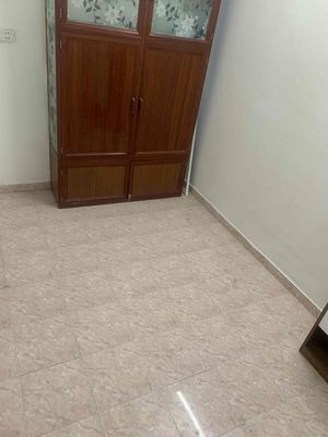 Mình cần bán nhà sổ đỏ riêng4 tầng ,1 tum  ,giá 2,9 tỷ , khâm thiên HN