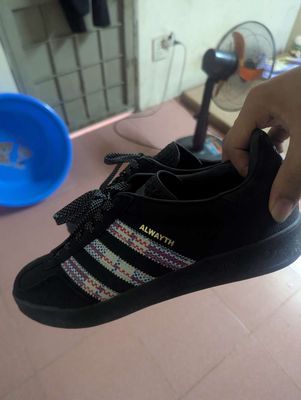 Giày thể thao Adidas Gazelle Indoor X Alwayth Đen. Mua bán Giày dép tại Quận Hai Bà Trưng Hà Nội được đăng bởi Đức Long