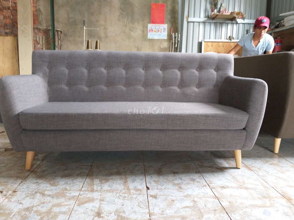 0941093348 - Ghế sofa kt1650x800 vai bố khung go dau