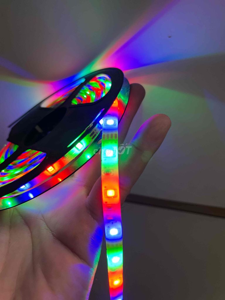 Đèn LED dây trang trí Đa sắc đổi màu. Mua bán Đèn tại Quận Tân Bình Tp Hồ Chí Minh được đăng bởi Khanh hình 1