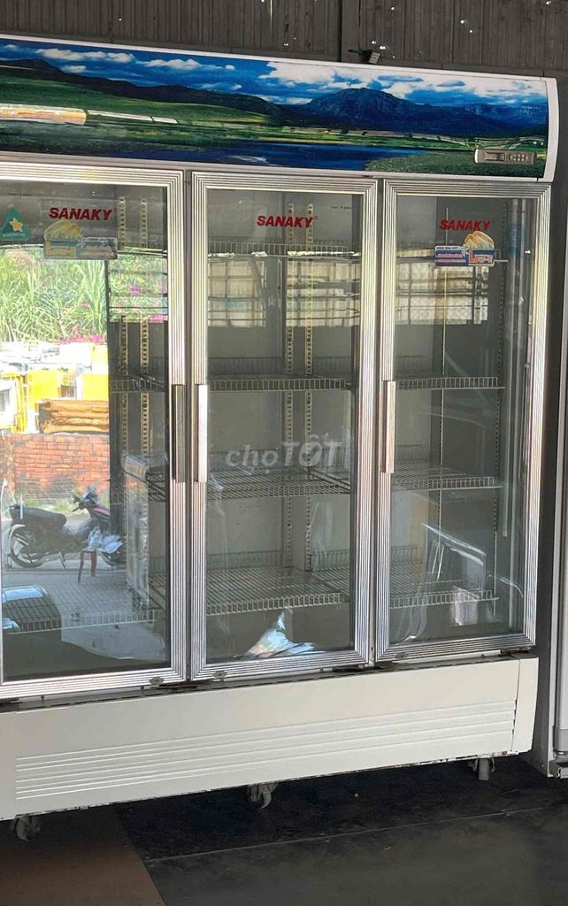 Tủ mát SANAKY 1500L 3 cánh. Mua bán Tủ lạnh tại Thành phố Biên Hòa Đồng Nai được đăng bởi ĐIỆN MÁY CŨ VÀ MỚI BIÊN HOÀ hình 1