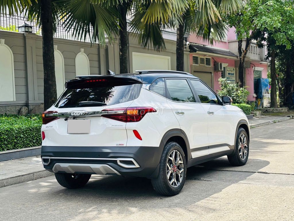 Kia Seltos 2023 1.4 Premium-33000km. Mua bán Ô tô tại Thành phố Dĩ An Bình Dương được đăng bởi Siêu Thị Ô Tô Bình Dương  hình 2