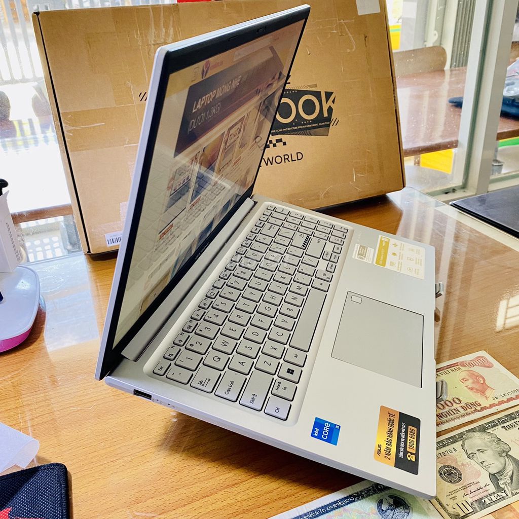 Asus Vivobook 15 X1504VA(i5-1335U-8G-512G) FullBox. Mua bán Laptop tại Quận Ninh Kiều Cần Thơ được đăng bởi Võ Diện hình 4