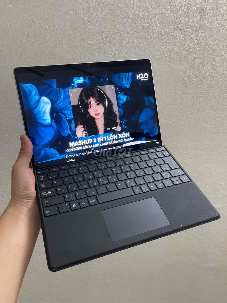 Microsoft Surface Pro 8 i5 8GB/256GB Bạc. Mua bán Máy tính bảng tại Quận Nam Từ Liêm Hà Nội được đăng bởi phương văn hải  hình 1
