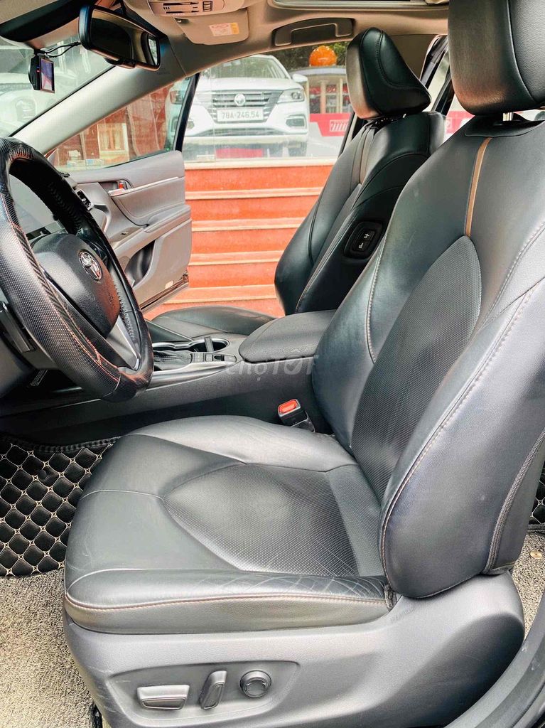 Camry 2022 2.0Q 1 Chủ Odo 5v Cực Đẹp Giá Tốt. Mua bán Ô tô tại Thành phố Dĩ An Bình Dương được đăng bởi Trương Công Lý hình 10