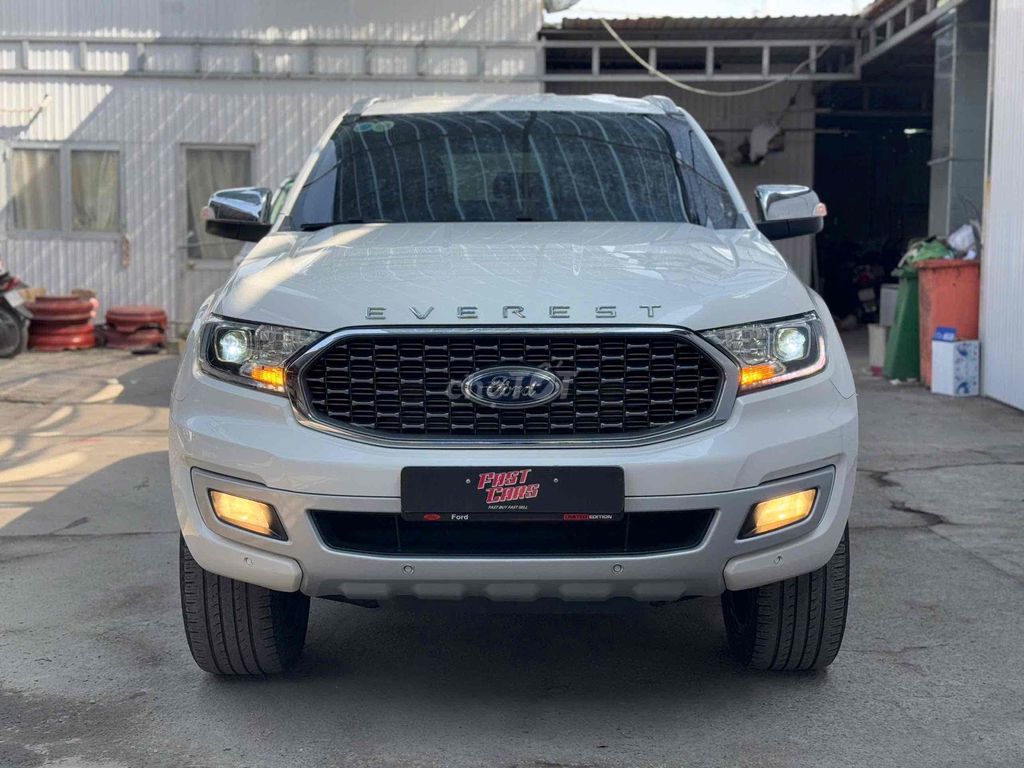 Ford Everest 2021 Titanium 29000 km xe zin ko lỗi