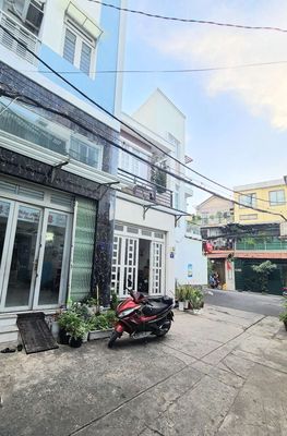Bán Nhà Đẹp Đường Lý Tuệ, Tân Phú, DT 4,2 x 13m, 2Tầng, 3PN, 2WC. 