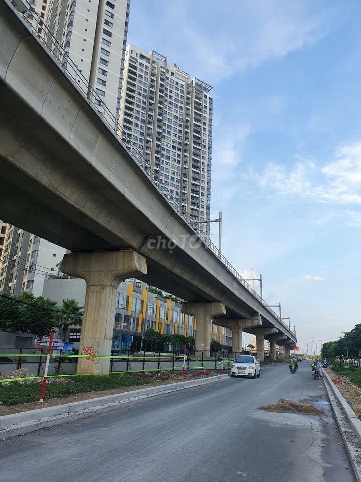 A_0824 sổ hồng gần trạm Metro phường Thảo Điền nhà làm văn phòng