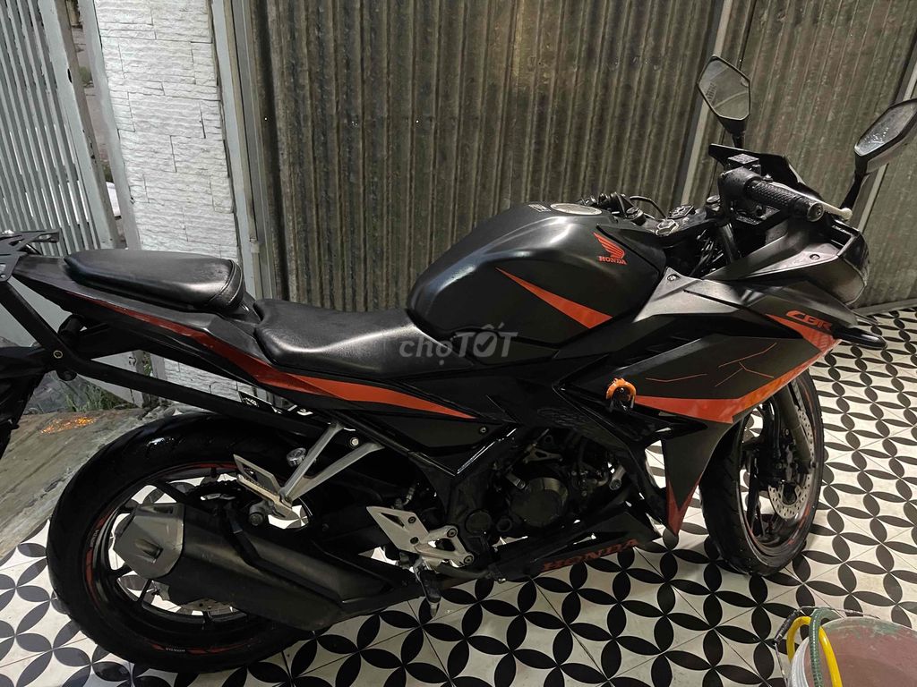 CBR Indo 2019 - 29k odo chính chủ. Mua bán Xe máy tại Quận 8 Tp Hồ Chí Minh được đăng bởi Nguyễn Ngọc Hiếu hình 3