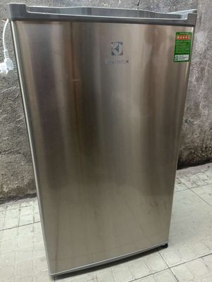 Tủ lạnh Electrolux 90L tiết kiệm điện