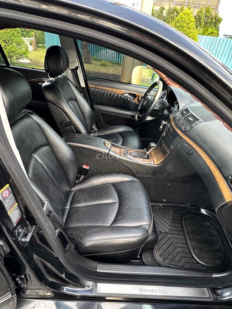 Mercedes Benz E Class 2008 E200 - 90000 km. Mua bán Ô tô tại Huyện Bình Chánh Tp Hồ Chí Minh được đăng bởi Bao  hình 9