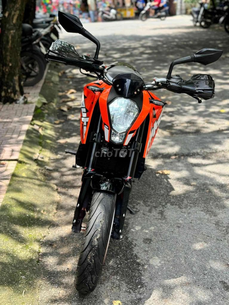 🥰Tphcm Ktm200 dk2021 chínhchủ giá như xe 150cc🥰. Mua bán Xe máy tại Quận 10 Tp Hồ Chí Minh được đăng bởi Khánh Hưng  hình 2
