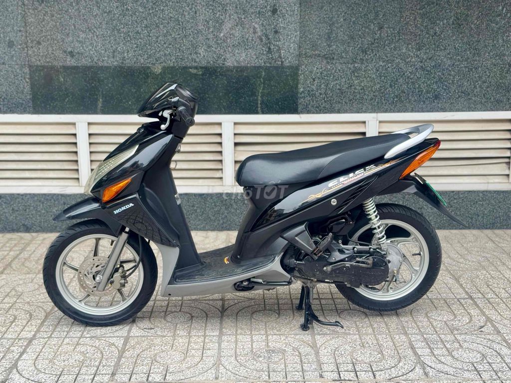 cần bán click 2010 bs thành phố chính chủ ,xe đẹp. Mua bán Xe máy tại Quận 10 Tp Hồ Chí Minh được đăng bởi tuấn hình 1