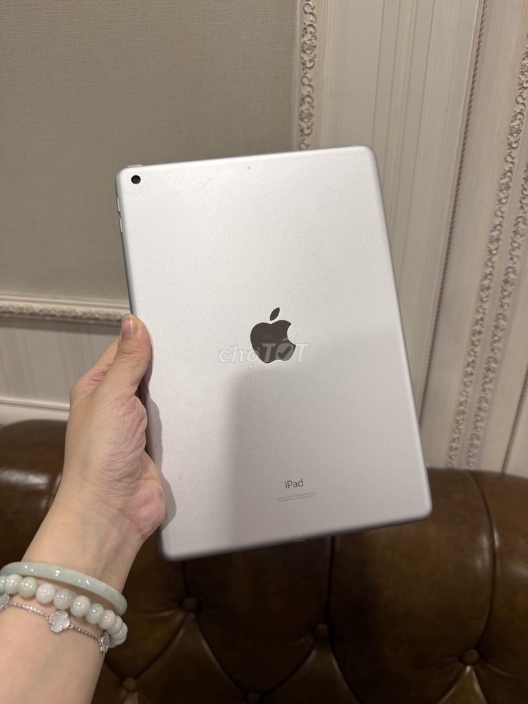 Apple iPad Gen 9 64GB màu Bạc. Mua bán Máy tính bảng tại Quận 3 Tp Hồ Chí Minh được đăng bởi Tên chưa cung cấp hình 1