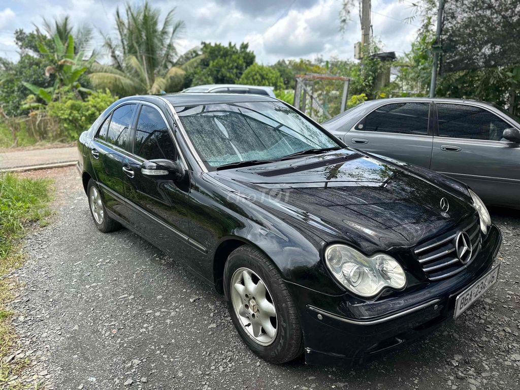 Mercedes Benz C Class 2003 C180K - 124548 km. Mua bán Ô tô tại Huyện Bàu Bàng Bình Dương được đăng bởi Trần Văn Quang hình 1