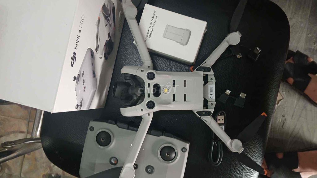 Flycam Mini 4 pro bản đơn pin plus