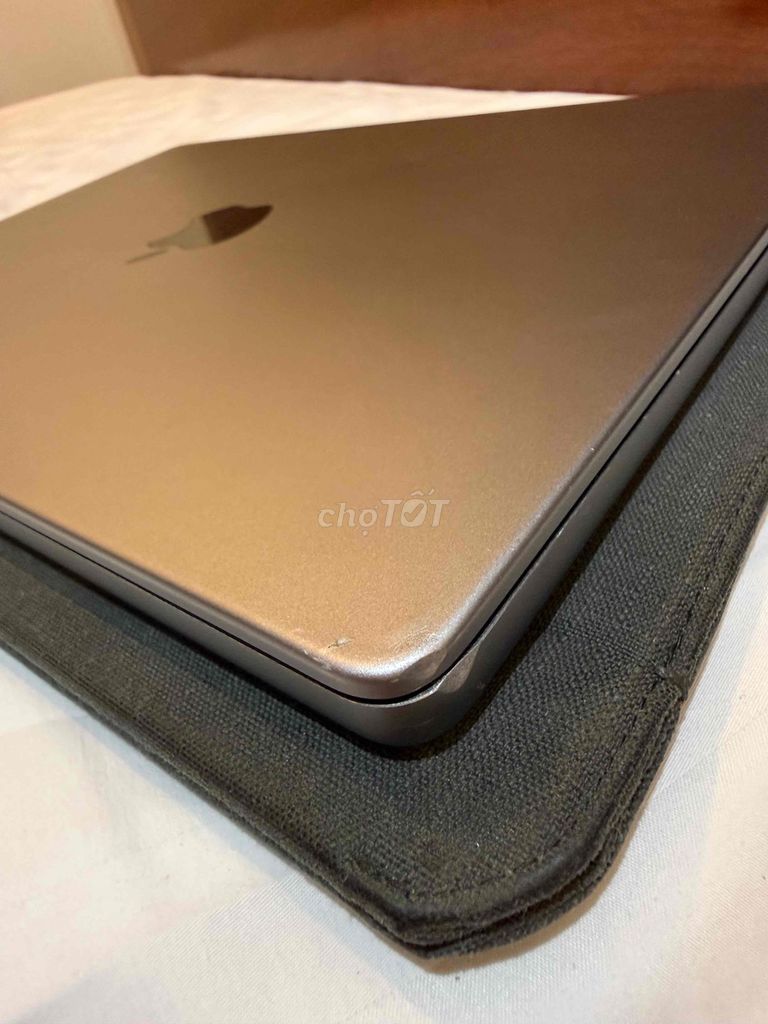 MacBook Pro M1 Max 32GB/1TB Xám. Mua bán Laptop tại Quận Ngũ Hành Sơn Đà Nẵng được đăng bởi Phillips Richard hình 1