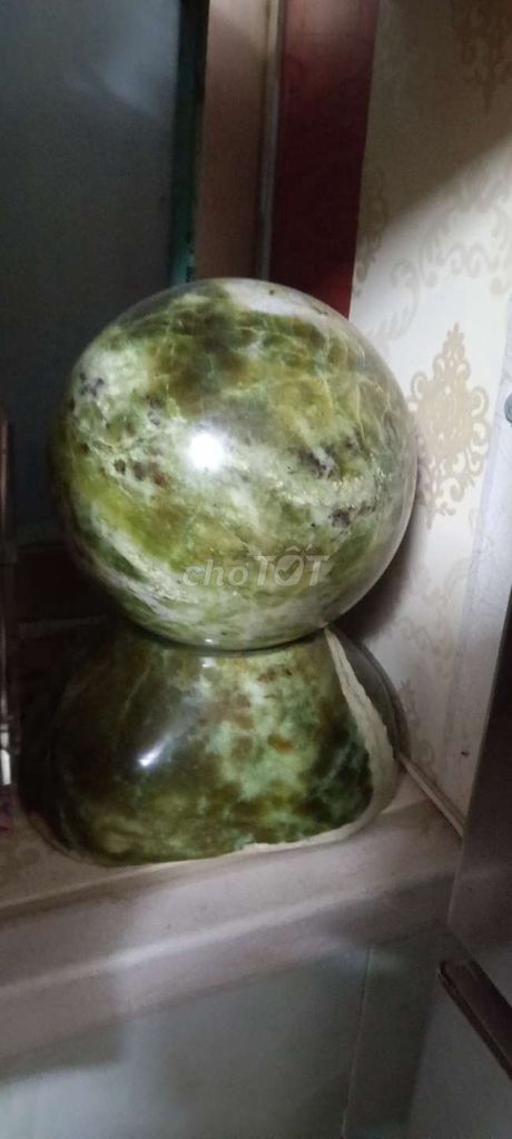 Quả cầu phong thủy đá tự nhiên xanh lá. Mua bán Đồ sưu tầm, đồ cổ tại Quận Ba Đình Hà Nội được đăng bởi Nguyễn Quang Trung hình 1