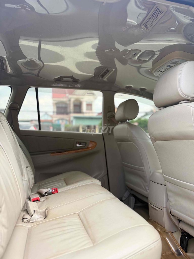 Cần bán Innova 2008 bản V số tự động xe gia đình. Mua bán Ô tô tại Thị xã Bến Cát Bình Dương được đăng bởi Xe Máy Thành Vinh hình 8