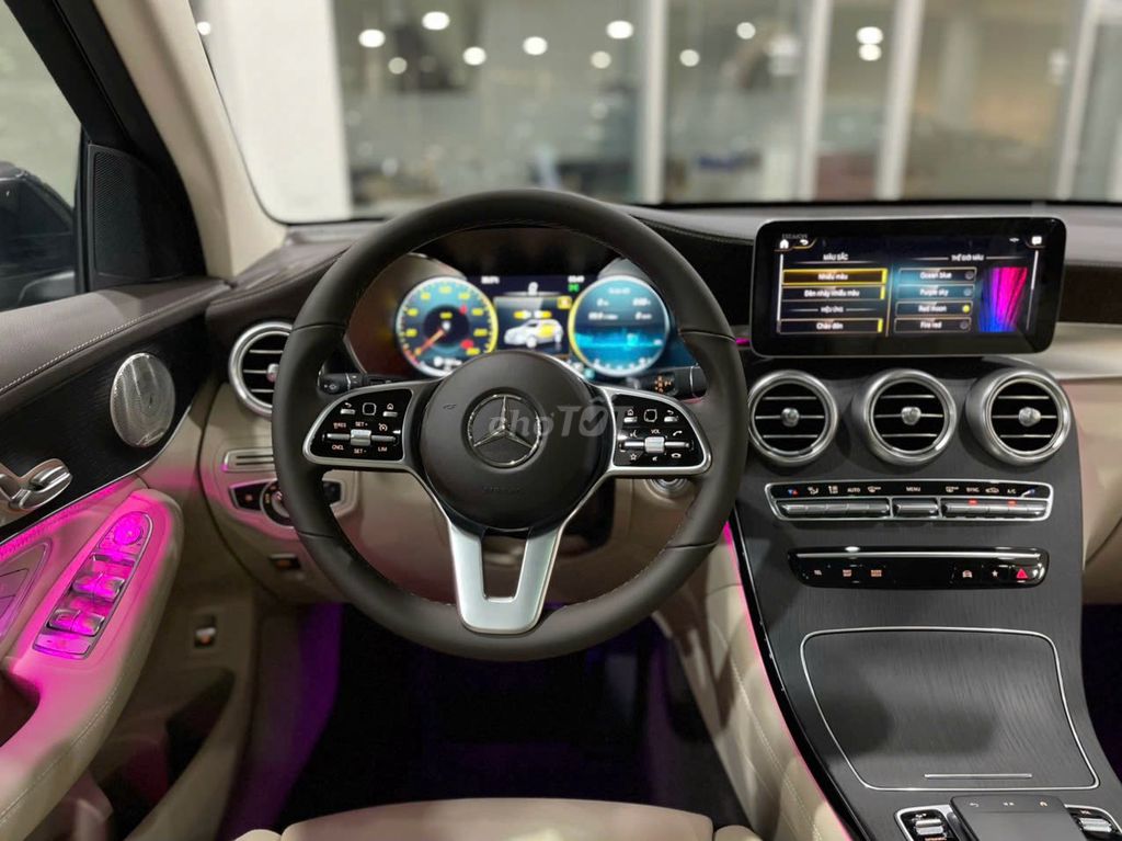 Mercedes GLC300 AMG 4MATIC 2022 Xám. Mua bán Ô tô tại Quận 7 Tp Hồ Chí Minh được đăng bởi JENNIE hình 9