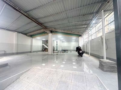 Аренда · 3 комн. · 210 м² · Quận Tân Bình, ул. Đường Âu Cơ