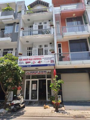 cần bán nhà 72m2 3 lầu