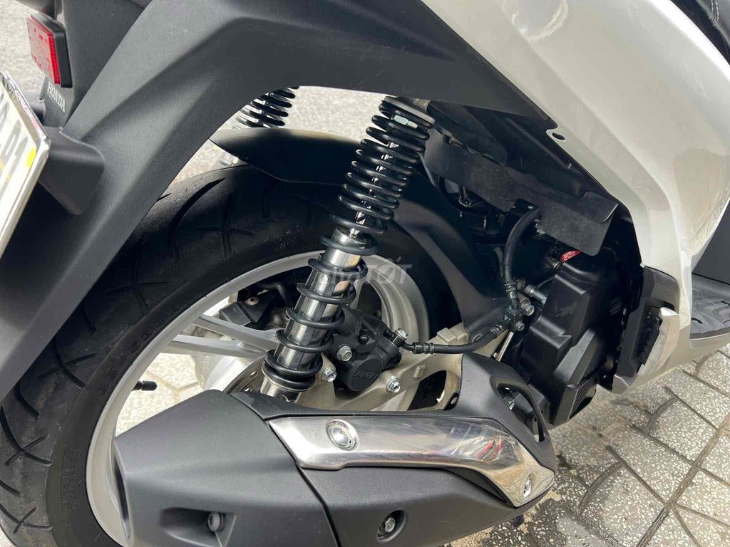 Sh 125 2017 ( đẹp keng)❇️Đồng Moto Đà Lạt❇️. Mua bán Xe máy tại Thành phố Đà Lạt Lâm Đồng được đăng bởi ĐỒNG MOTOR 2  cá nhân hình 6