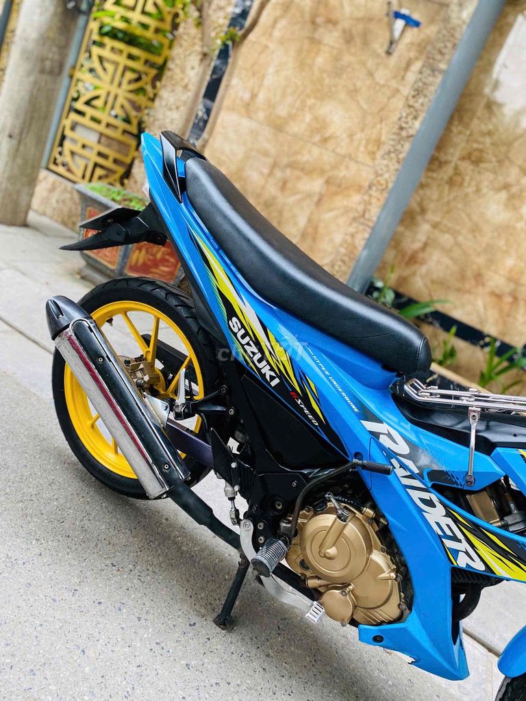 SUZUKI RAIDER 150 biển 29 xe chất nguyên bản đẹp. Mua bán Xe máy tại Quận Cầu Giấy Hà Nội được đăng bởi Tong motor xe may hình 4